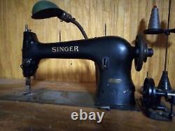 1926 Industrial Singer Sewing Machine AA998026 Model 31 15