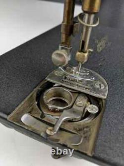 1940 Singer 66-18 Sewing Machine with the Godzilla/Crinkle Finish