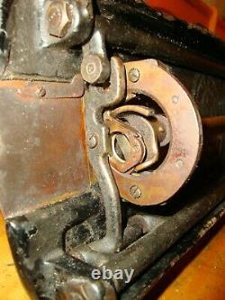 ANTIQUE Industrial SINGER Sewing Machine Head Fiddle Base 1888