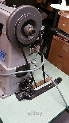Adler industrial sewing machine 69-373