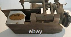 Antique K & P FANCY STITCHING MACHINE CO Industrial Chain-Stitch Sewing 2 NEEDLE