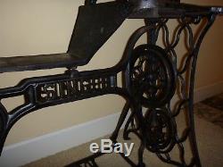 Antique SINGER 29-4 Cast Iron Industrial Cobbler Leather Treadle Sewing Machine