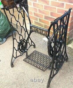 Antique Singer Sewing machine Treadle Frame/Stand only