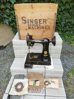 Antique Small Glove Sewing Machine Singer 91K5 1936 + Original Box Never used