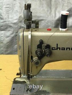 Bernina 217, 1-Needle, ZigZag, Industrial Sewing Machine, 110V, with cloth puller