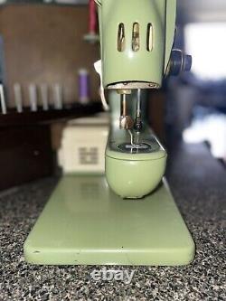 Bernina Sewing Machine 121 Green Excellent Working & Well Maintained With Extras