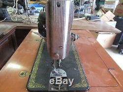 Black Vintage Singer Sewing Machine With No Cabinet AL263409