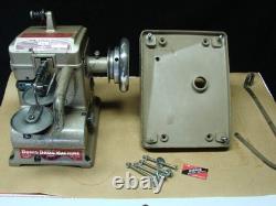 Bonis Model A-21 Industrial Factory Grade Overlock Fur Sewing Machine