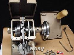 Bonis Model A-21 Industrial Factory Grade Overlock Fur Sewing Machine