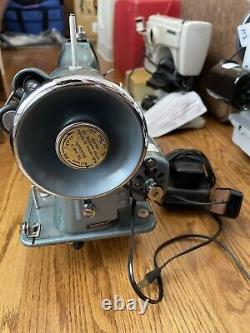 Charger Sewing Machine. Leather Canvas. Totally Refurbished. Z18