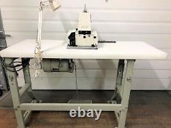 Consew 241-1k 2 Or 4 Hole Button Sewer 110 Volt Industrial Sewing Machine