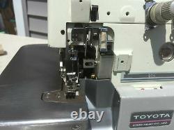 Excellent TOYOTA EK1-3 Overlock Overlocker Industrial Sewing Machine