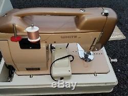Excellent Vintage Gold Heavy Duty Industrial 769 Zigzag Sewing Machine with Case