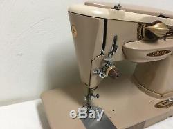 HEAVY DUTY INDUSTRIAL SINGER 500A SEWING MACHINE, Plus Extras Open To Offers
