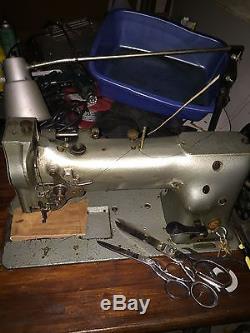 Industrial Sewing Machine Singer 111 G156