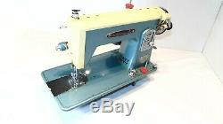 Industrial Strength HEAVY DUTY SEWING MACHINE 16 OZ TOOLING MADE BY TOYOTA WOW