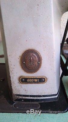 Industrial Vintage The Singer Manufacturing Co 600Wi Sewing Machine Ducra Table
