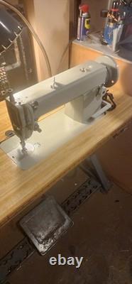 Industrial leather sewing machine used