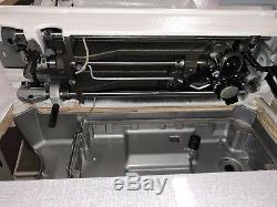 Industrial sewing machine Siruba Single needle