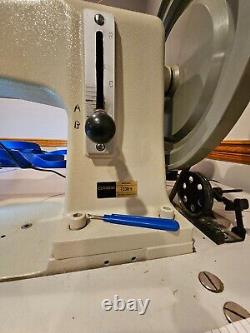 Industrial sewing machine consew 733R-5