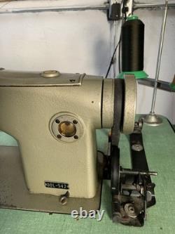Juki DDL-542 Industrial Sewing Machine Head with Table & Clutch Motor