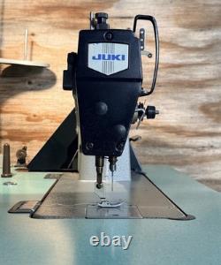 Juki DDL-5550 Sewing Machine with Table Arrow Clutch Motor