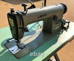 Juki DDL-555 Sewing Machine