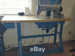 Juki DDL-555 Sewing Machine in excellent working condition with original table