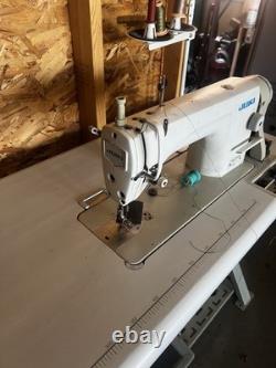 Juki DDL 8700N Industrial Sewing Machine with Servo Motor, Foot Pedal And Table