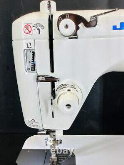 Juki TL-2010Q High Speed Semi-Industrial Sewing / Quilting Machine Pre-Owned