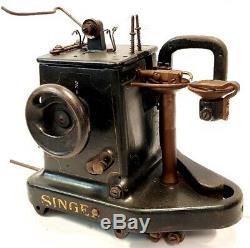 Maquina de coser SINGER 46K26 ANTIQUE INDUSTRIAL GLOVES & LEATHER SEWING MACHINE