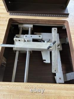 Meistergram M100-J Single Head 1-Needle Mechanical Lockstitch Table Stand
