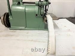 Merrow 15-ca-1 Crochet Decorative Edge Stitch Industrial Sewing Machine
