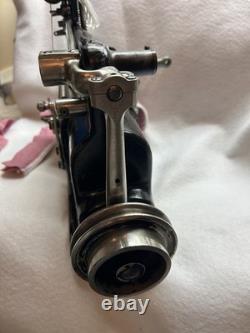 Merrow 15-ca Crochet Decorative Edge Stitch Industrial Sewing Machine