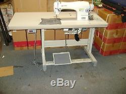 NEW INDUSTRIAL SEWING MACHINE COMPLETE TABLE TOP AND STAND SINGER CONSEW JUKI