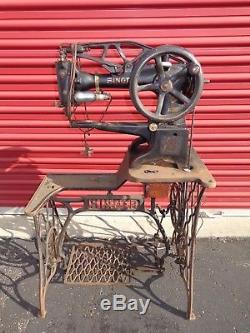 Old Singer 29K51 Industrial Sewing Machine Cobblers Patcher