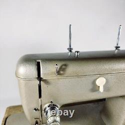 RARE PFAFF 60 Heavy Duty Industrial Strength Electric Sewing Machine Leather