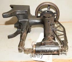 Rare Singer Cylinder arm sewing machine 29-4 leather industrial cobbler tool