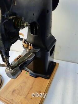 Rare vintage Singer 108W20 Lock Stitch Industrial sewing machine
