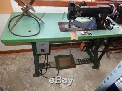 SINGER 112w-140 Heavy Duty Industrial Double Needle SEWING MACHINE & STAND