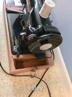 SINGER 15 Industrial Strength HEAVY DUTY Sewing Machine 1956 Leather Canvas