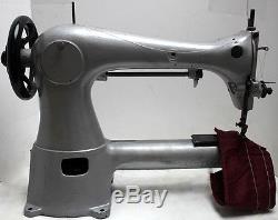 SINGER 17SV37 Shuttle Hook Cylinder Bed Industrial Leather Edge Sewing Machine