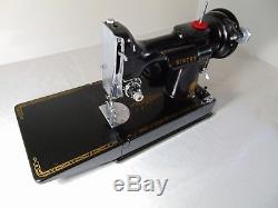 SINGER 221 FEATHERWEIGHT Industrial Strength Sewing Machine