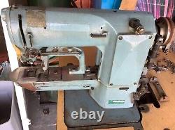 SINGER 269x1292 INDUSTRIAL SEWING MACHINE complete with table and pedals