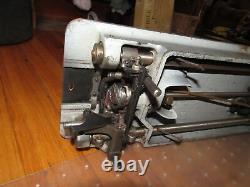 SINGER 281-141 Lockstitch Industrial Sewing Machine