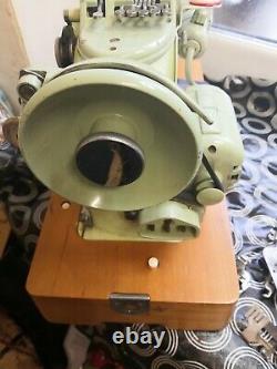 SINGER 320k SEWING MACHINE, ZIG-ZAG, Semi industrial Leather, Serviced/ tested
