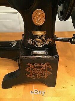 SINGER Treadle Model # 29-4 Sewing Machine-1923 Shoe-Industrial-Cobbler-Leather