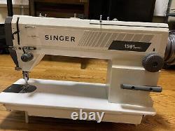 Singer 1591 Heavy Duty Leather & Canvas Sewing Machine. New 2.5 Amp Motor. G9