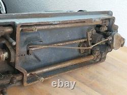 Singer 281-3 Industrial Sewing Machine for Used Parts Heavy Duty