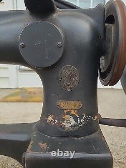 Singer 29-4 For Parts Or Restore Rebuild Head Only Industrial Sewing Machine